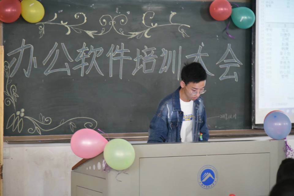7a28e7ac44b04a5a8dcc85e718627d2e.jpg